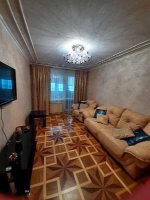 пр. Победы, 64 (г. Харьков, Дзержинский район) - Продається квартира, 55000 $ - АФНУ