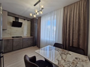 ул. Вячеслава Черновола (г. Луцк) - Продається квартира, 102000 $ - АФНУ